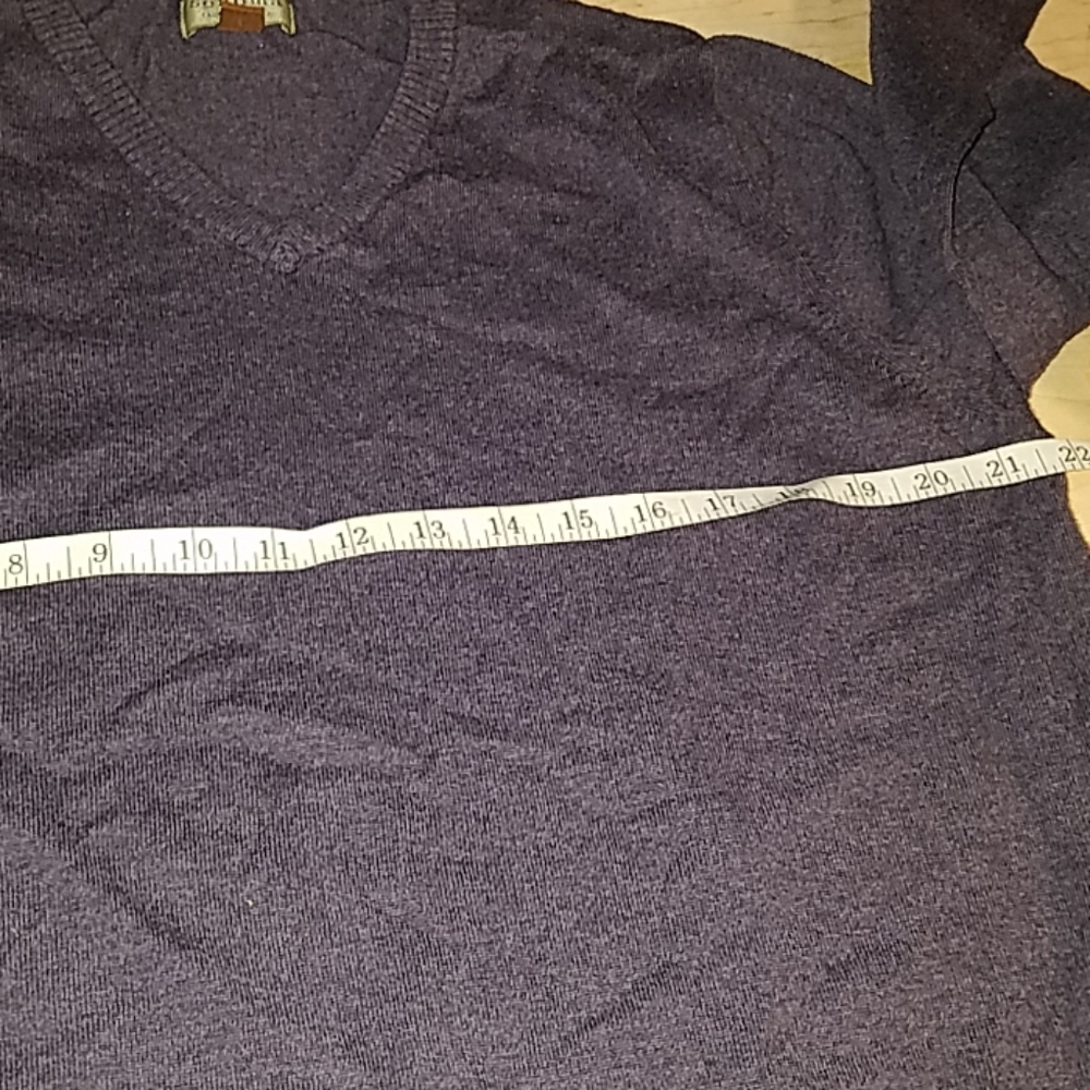 Sweater - Picture 2 of 4